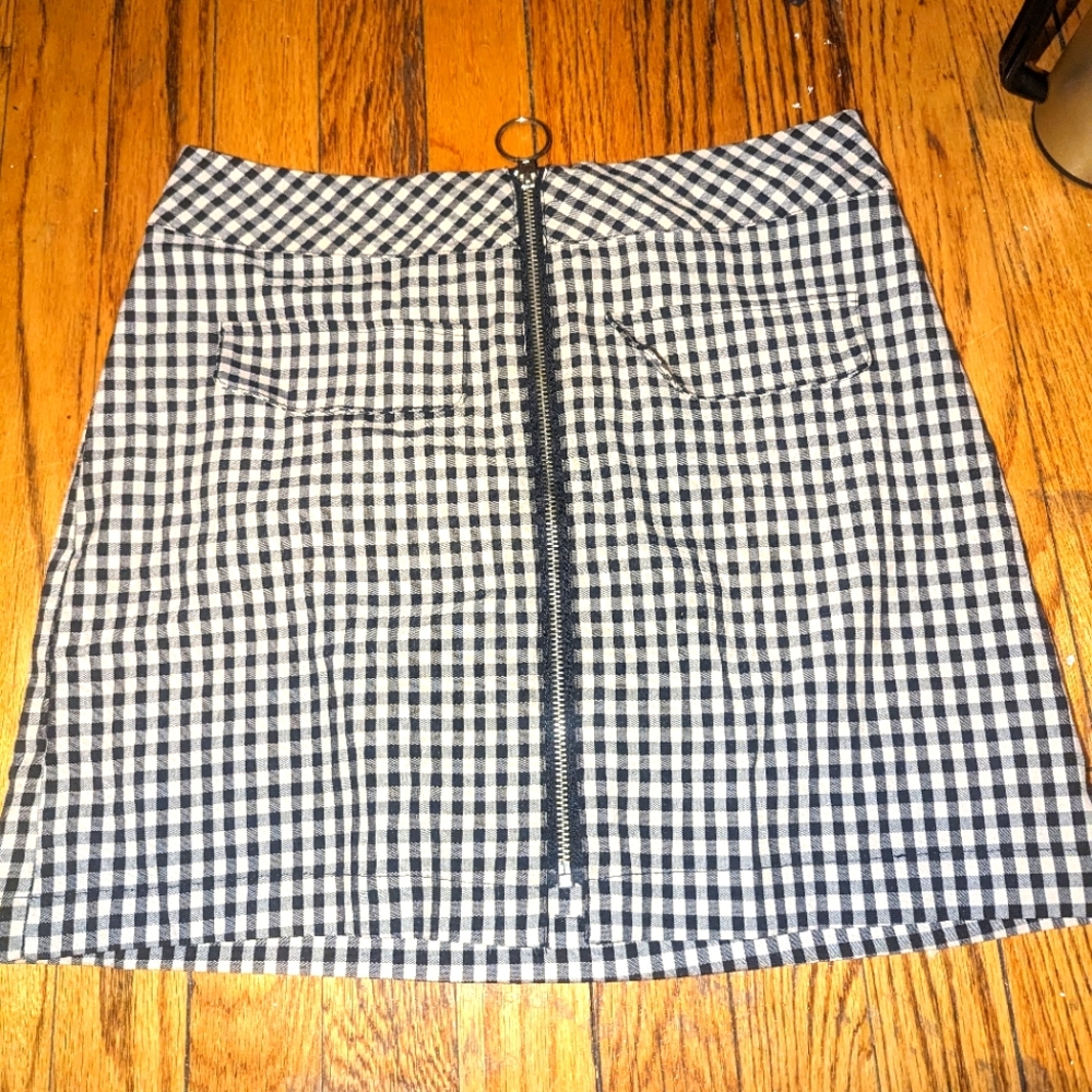 Zipped checker skirt